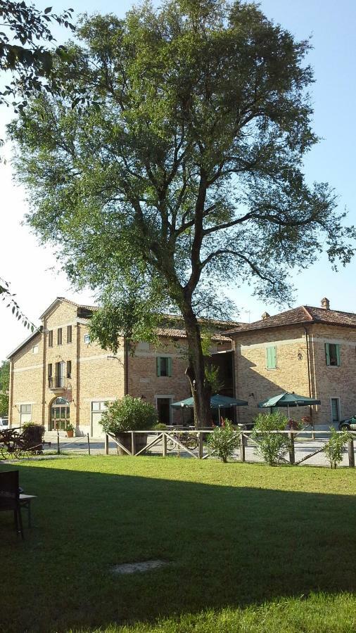 Agriturismo Le Giarine 福利亚诺 外观 照片