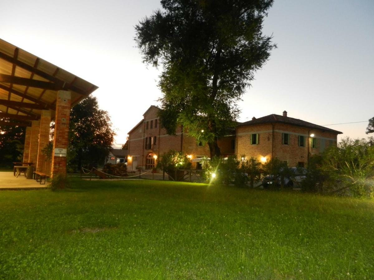 Agriturismo Le Giarine 福利亚诺 外观 照片